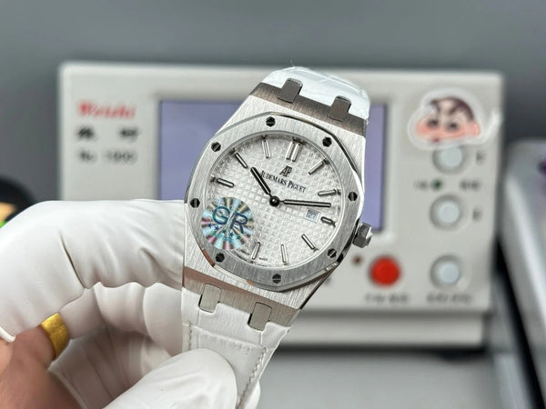 Audemars Piguet Royal 33mm White Dial Crocodile Leather