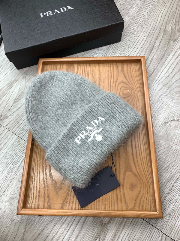 BONNET EN LAINE GRIS DAUPHIN 108750