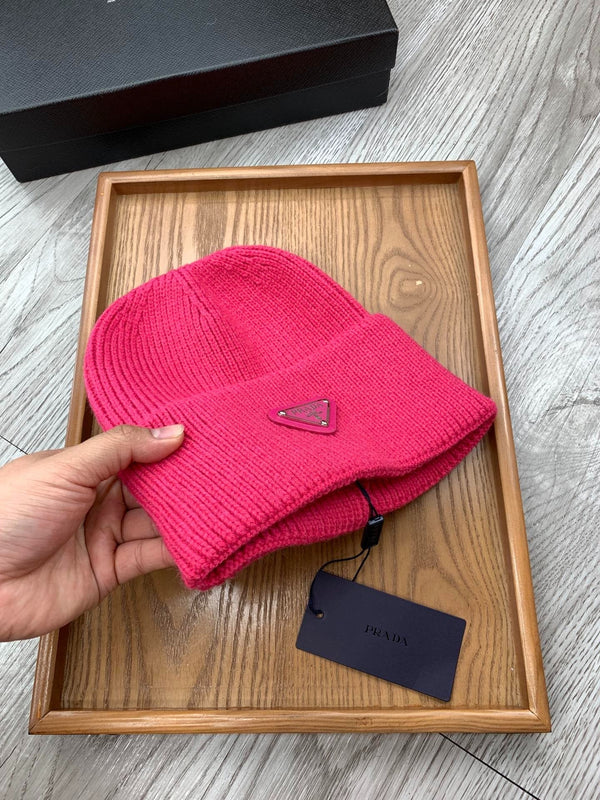 BONNET EN LAINE ROSE VIF BEANIIE 335037