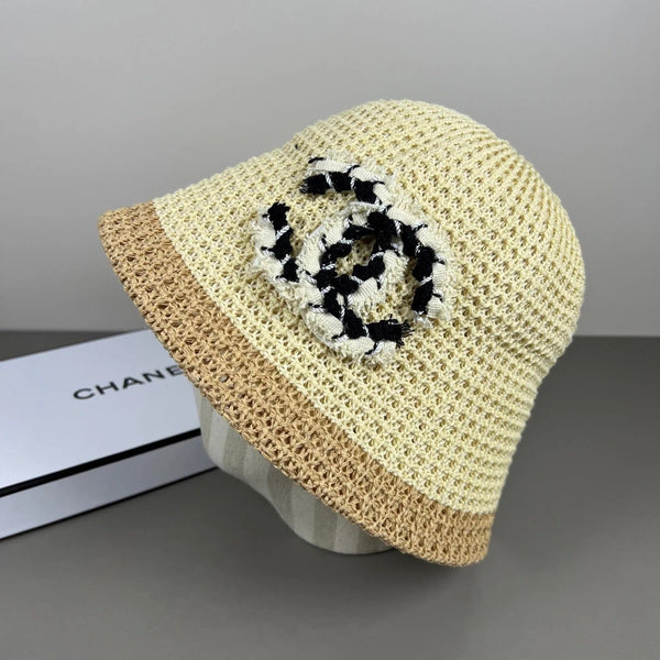 Chapeau cloche en laine tricoté en dentelle Chanel 237353