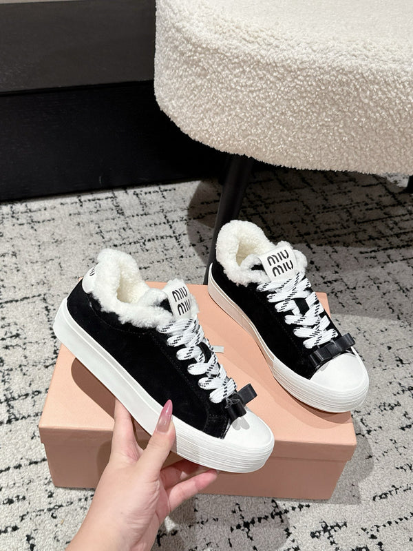 Miu 25 Small Bow Sneaker Black White Suede Wool 541919