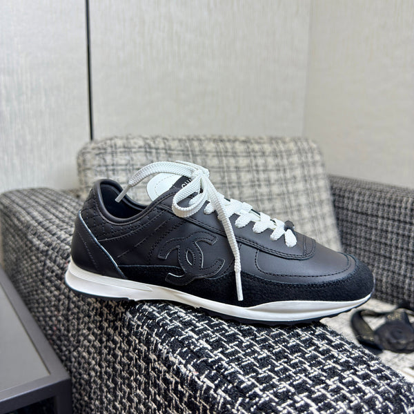 Chanel 2025 Sneaker Black Cowhite & Suede 507457