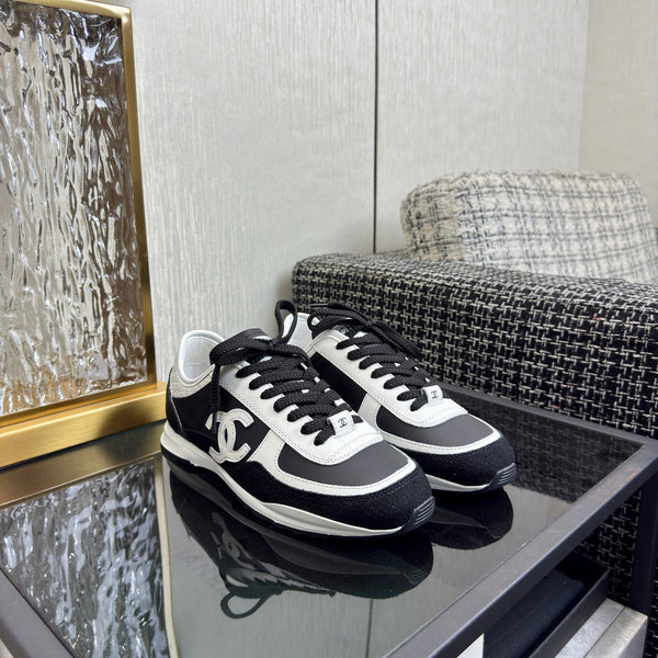 Chanel 2025 Sneaker Black mix White Cowhite & Suede 507458
