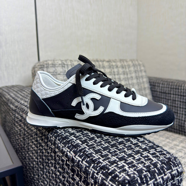 Chanel 2025 Sneaker Black mix White Cowhite & Suede 507458