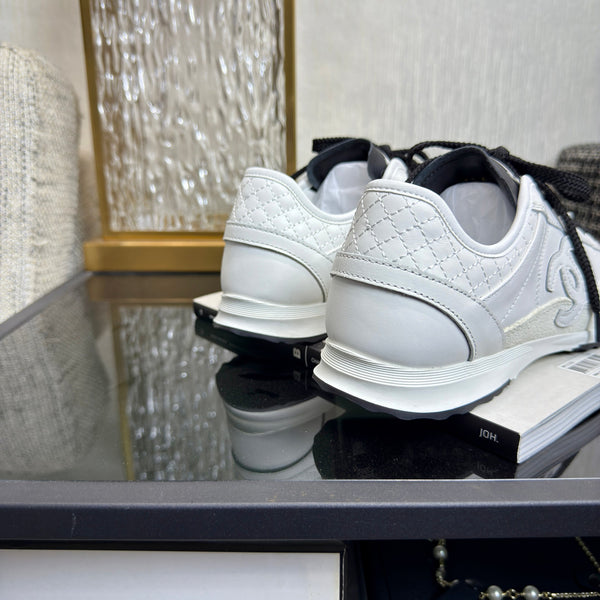 Chanel 2025 Sneaker White Cowhite & Suede 507459