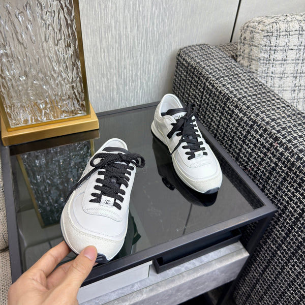 Chanel 2025 Sneaker White Cowhite & Suede 507459