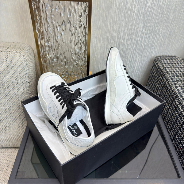 Chanel 2025 Sneaker White Cowhite & Suede 507459