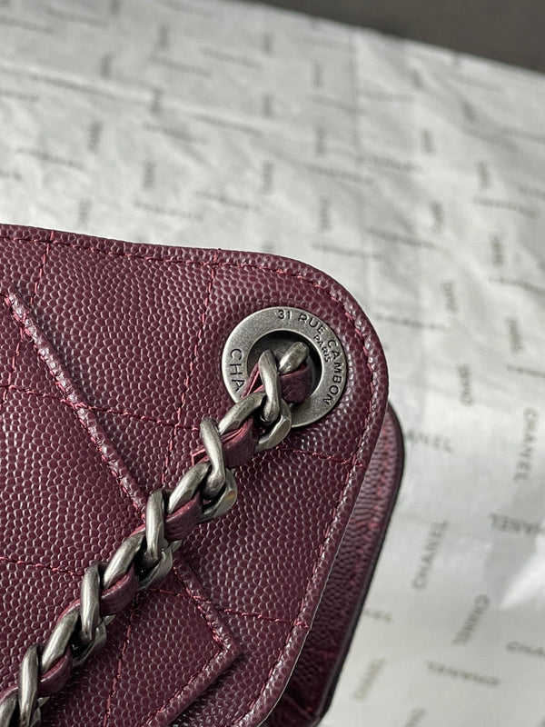 CC 26c Hobo Bag 22cm Burgundy Caviar Leather Gun Hardware