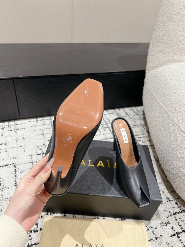 Alaia 25 Spike High Heel Mules Black Lampskin 293181
