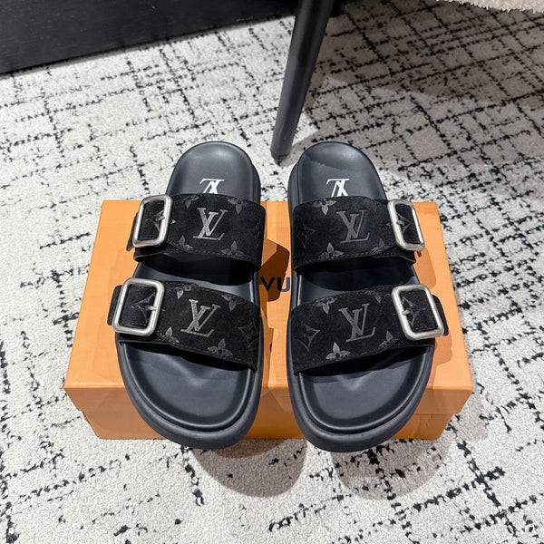 Sandalo LV Oasis in pelle scamosciata monogramma nera 383380