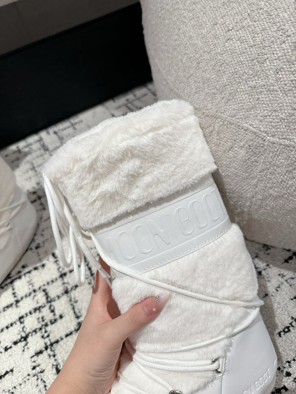 Moon Boot Icon Faux Fur Boots White Shearing 541979