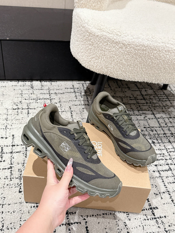 Loewe Ballet Runner 2.0 Sneaker Khahi Green Suede 500517