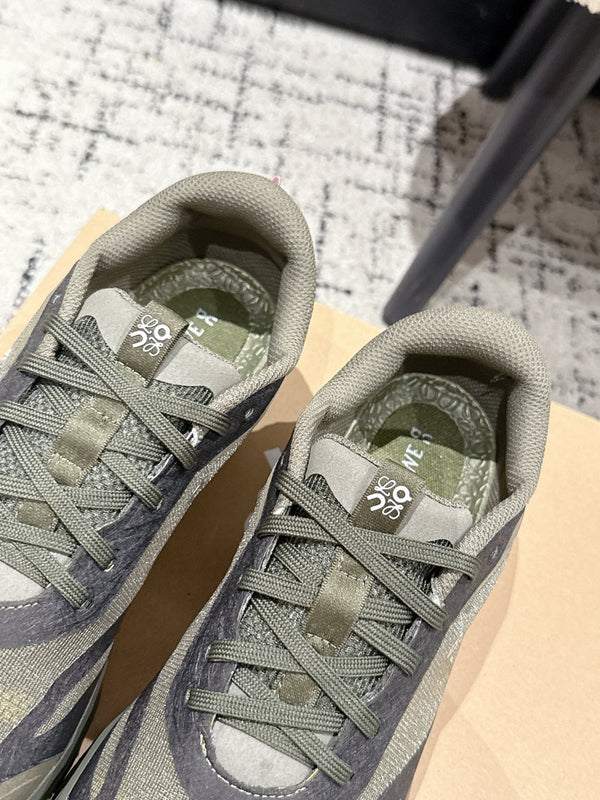 Loewe Ballet Runner 2.0 Sneaker Khahi Green Suede 500517