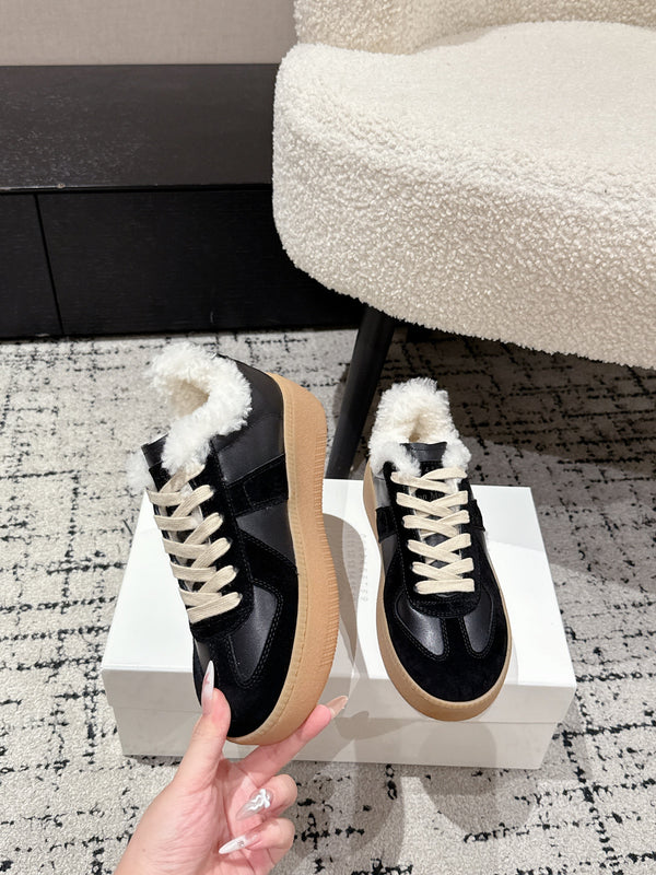 MM Platform Chaussures d'entraînement allemandes 50mm Daim noir Fourrure de mouton 558418