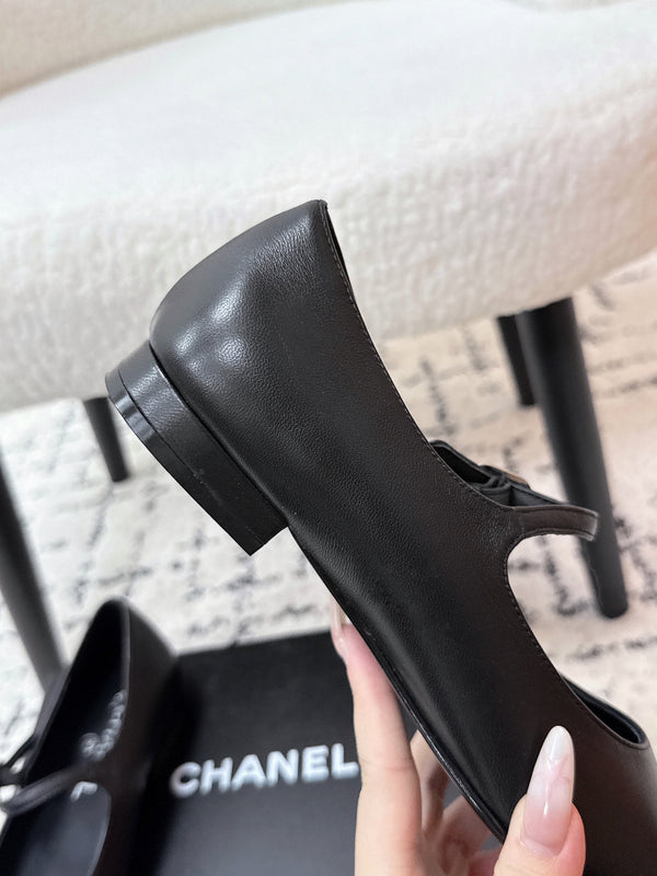 CC 25B Escarpins MaryJane Mouton Noir