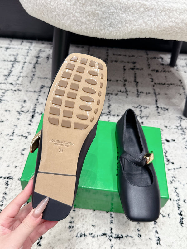 BV Charlotte Mary Jane Flat Black Leather 770004