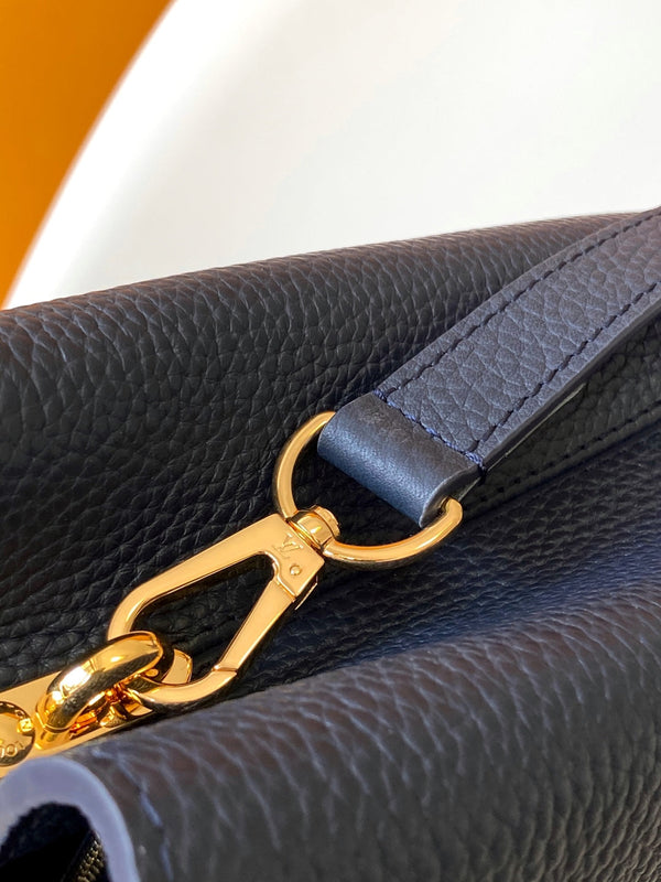 Capucines BB Bag Dark Blue Taurillon leather 251686