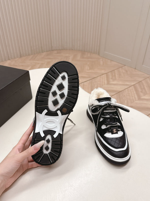 CC 25B Panda Sneakers White Fur Leather 542365