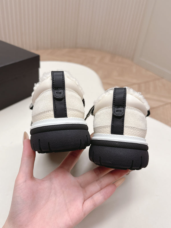 CC 25B Panda Sneakers White Fur Leather 542365