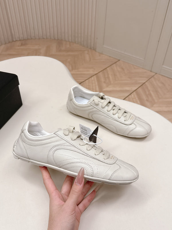 Prada 26ss German Training Cuir Blanc cassé 644221