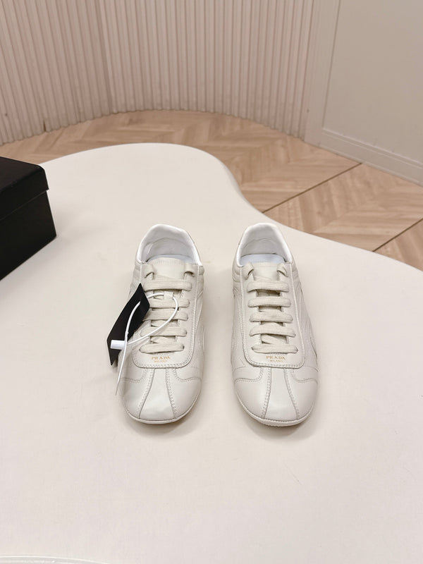 Prada 26ss German Training Cuir Blanc cassé 644221