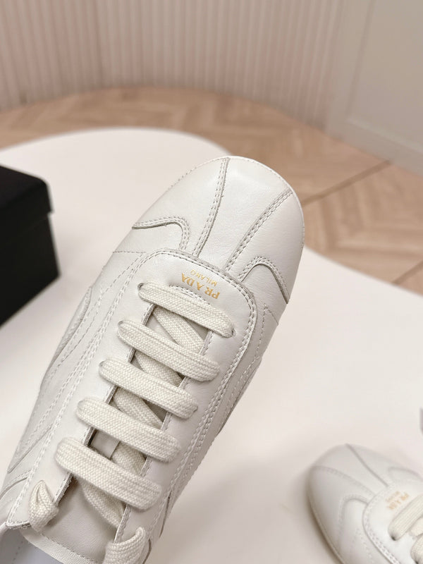 Prada 26ss German Training Cuir Blanc cassé 644221