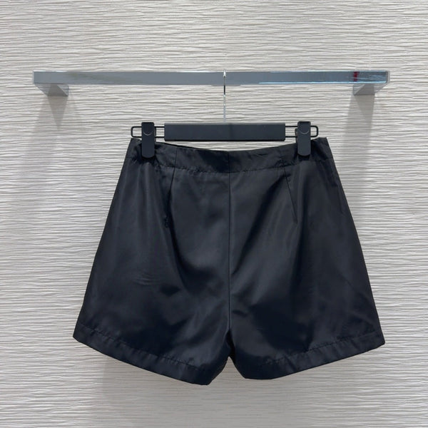 CD 25 Casual Short Black White Polyester