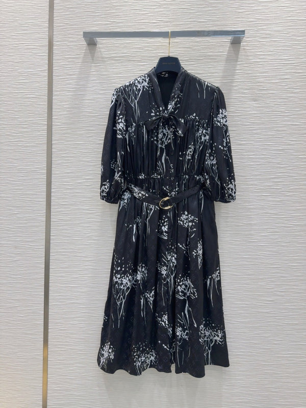 LV 25 Elegant Long Sleeve Dress Black Polyester