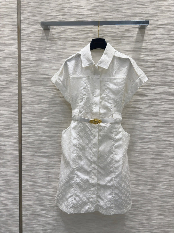 LV 25S Abito classico ed elegante in poliestere bianco