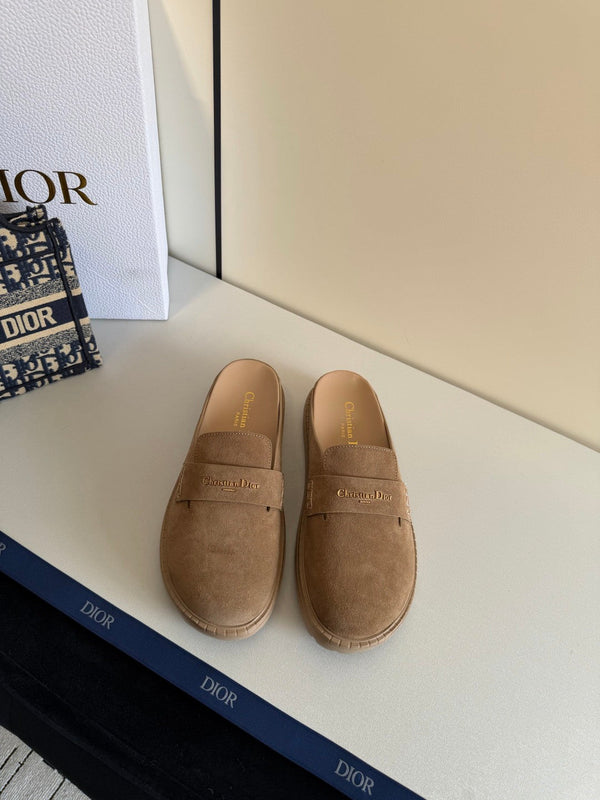 Mules CD Boy en suède pleine fleur marron