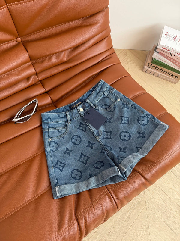 LV High waist and rolled hem design Denim Shorts Blue Cotton