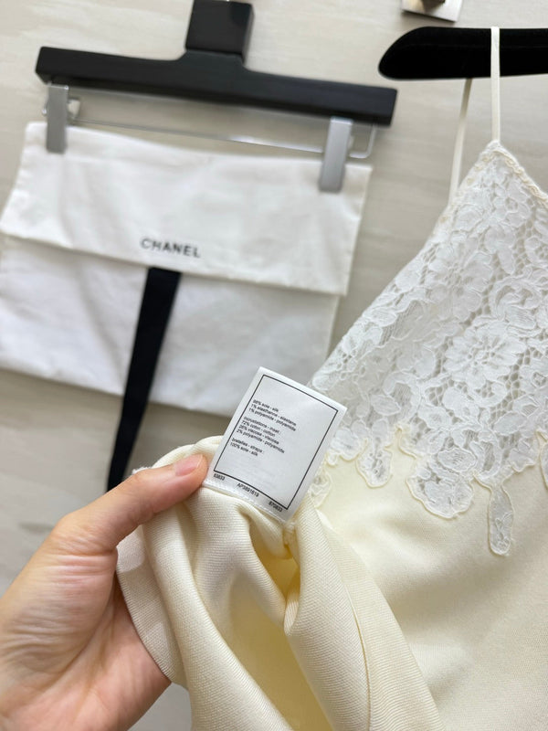CC 26S Lace-Trim Cami Top Cream White Silk 438840