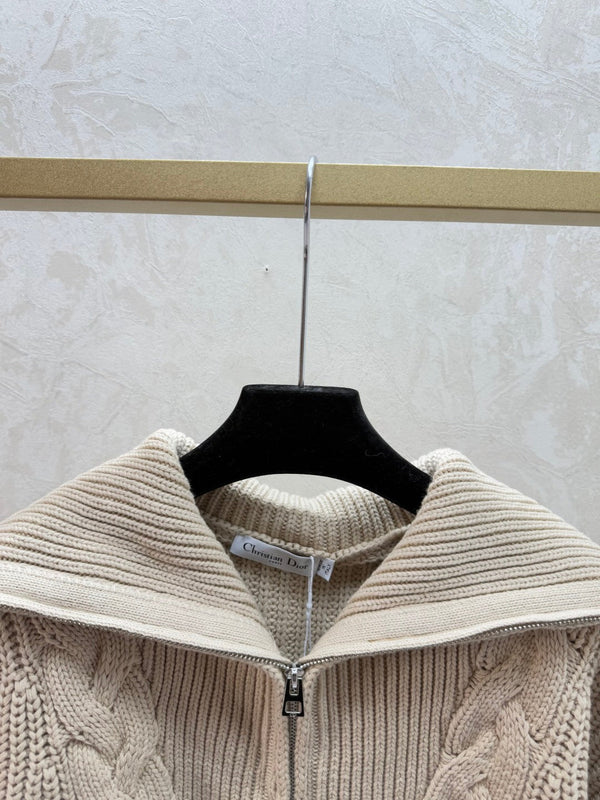 Dior Pull Col Montant Zippé en Laine Collection Les Alpes 2025