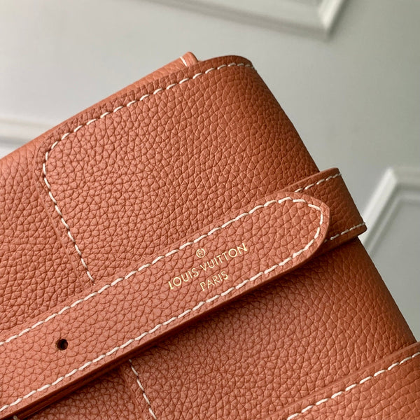 Borsa LV Lock in pelle di vitello marrone oro 240869