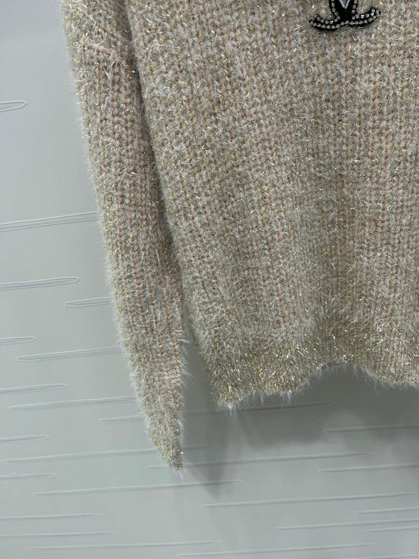 Chanel 2025 Pull scintillant à col volanté Beige Rose Polyester Laine 319565