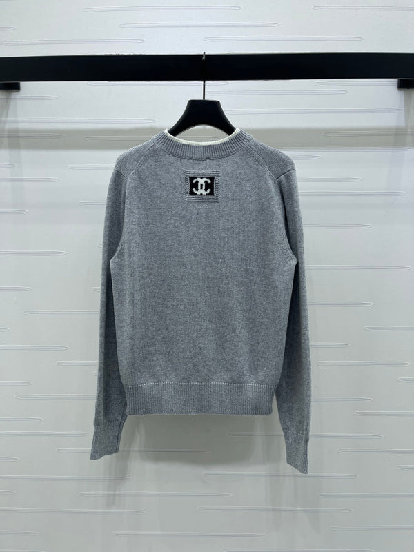 CC 26s Crew Neck Color-Blocked Faux Two-Piece Sweater Cashemere 344154