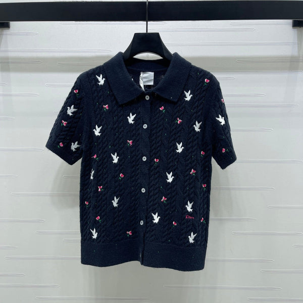 CD SS26 Polo en maille brodé oiseau rose marine cachemire 351083