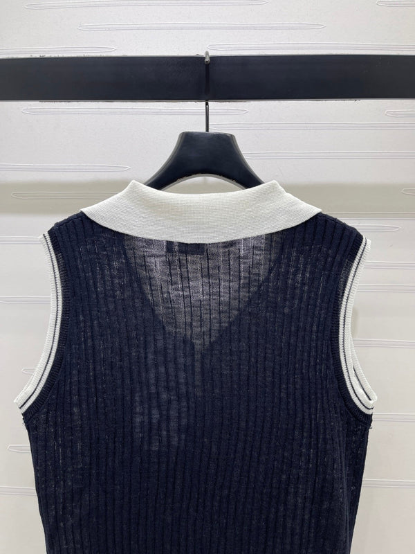 CD 26s Collared Knit Vest Lyocell Polyester 401590