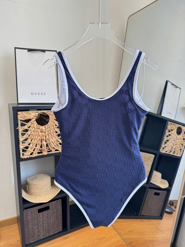 Gucci 26s One-Piece Navy Blue Cotton 184232