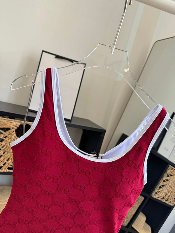 Gucci 26s One-Piece Red Cotton 184233