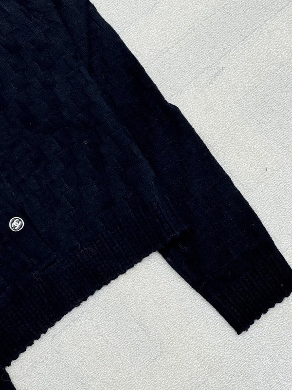 Chanel 2025 Col Roulé Cardigan Court en Maille Taille Haute Laine Noire