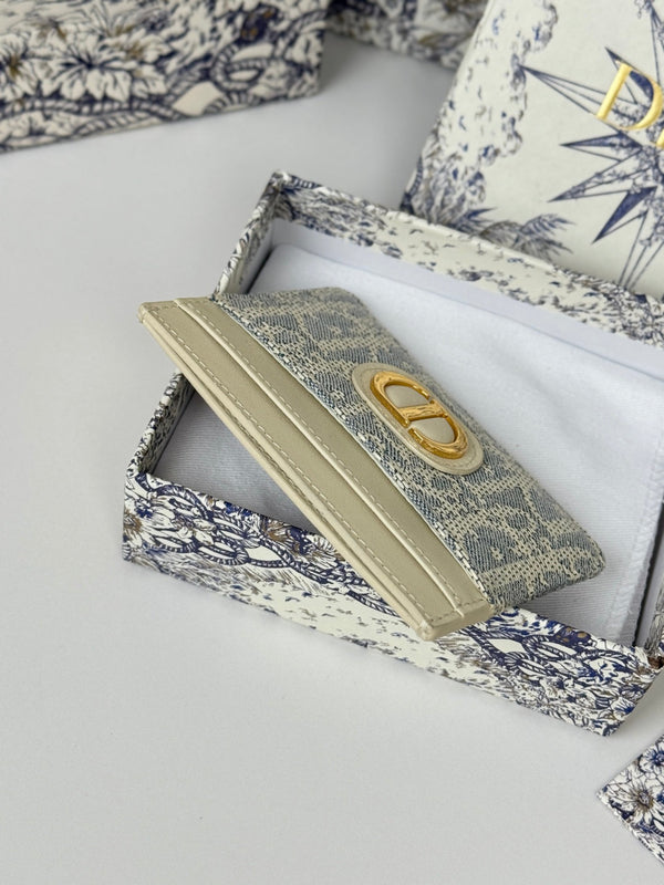 CD 30 Montaigne Freesia Card Holder 10cm White Grey Jacquard