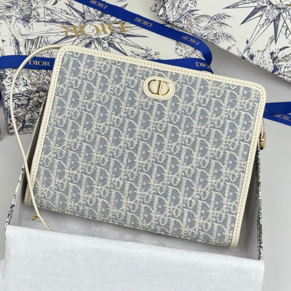 CD 30 Montaigne Dea Pouch 26cm White Blue Jacquard 258615