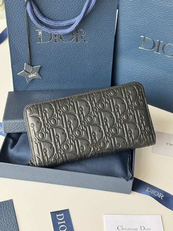 CD Long Zipped Wallet 19.8cm Black Gravity Leather