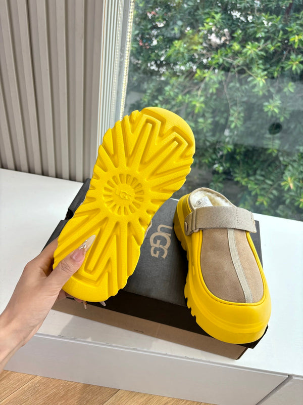 UGG PeakMod Mule Warm Beige Yellow Suede 525929