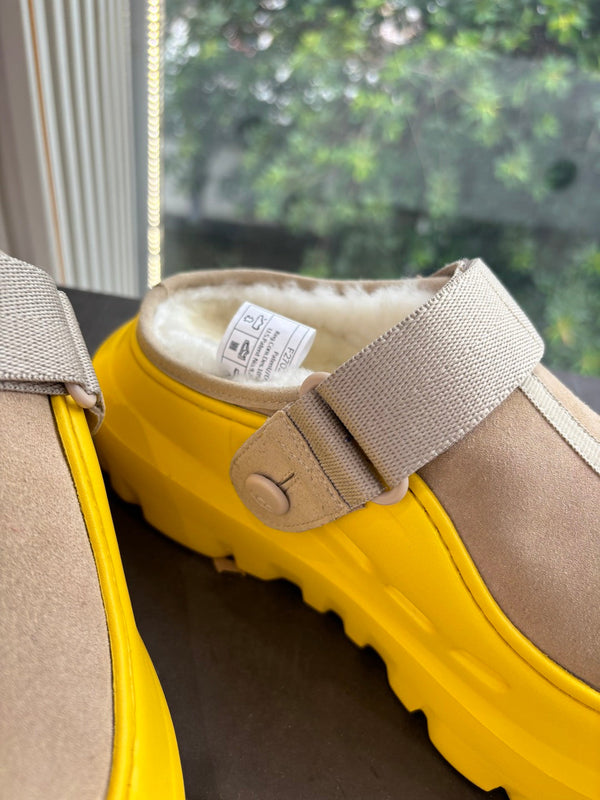 UGG PeakMod Mule Warm Beige Yellow Suede 525929