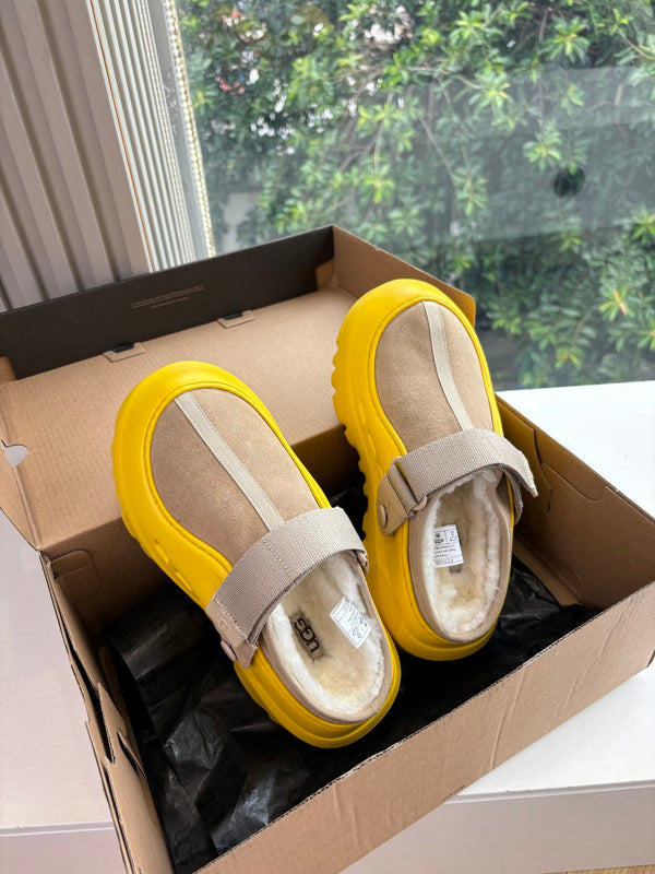 UGG PeakMod Mule Warm Beige Yellow Suede 525929