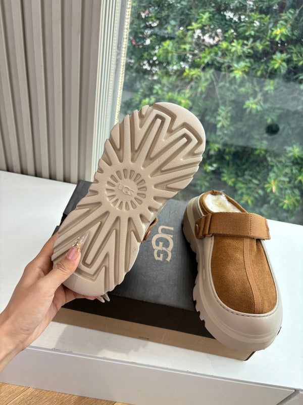 UGG PeakMod Mule Brown Beige Suede 525927