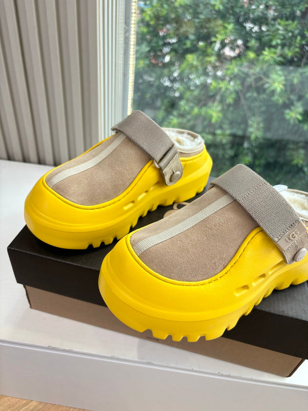 UGG PeakMod Mule Warm Beige Yellow Suede 525929