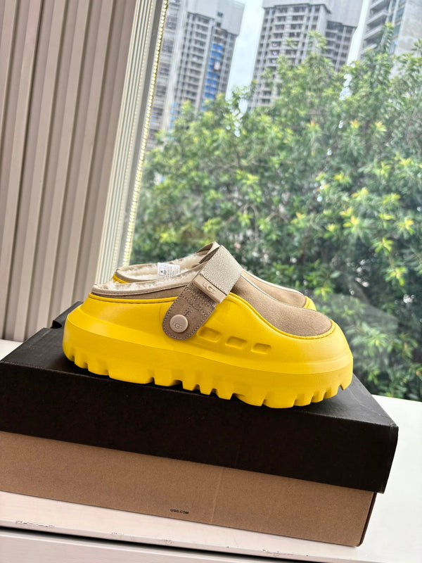 UGG PeakMod Mule Warm Beige Yellow Suede 525929